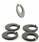 Shungit / Shungite hanger, schijf met gat - Just Flow - webwinkel met violet glas, edelsteenremedies, edelstenen, sieraden, pendels, orakelkaarten, wierook, smudgekruiden en spirituele artikelen in Vlissingen (Zeeland)