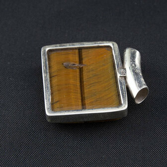 Tijgeroog in zilver, rechthoek - Just Flow - webwinkel met violet glas, edelsteenremedies, edelstenen, sieraden, pendels, orakelkaarten, wierook, smudgekruiden en spirituele artikelen in Vlissingen (Zeeland)