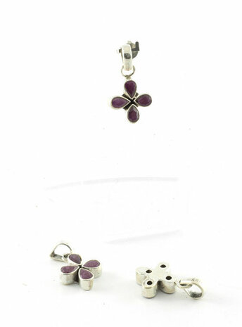 Robijn hanger bloem, zilver - Just Flow - webwinkel met violet glas, edelsteenremedies, edelstenen, sieraden, pendels, orakelkaarten, wierook, smudgekruiden en spirituele artikelen in Vlissingen (Zeeland)