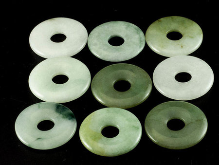 Jade donut / pi stone, 3 cm