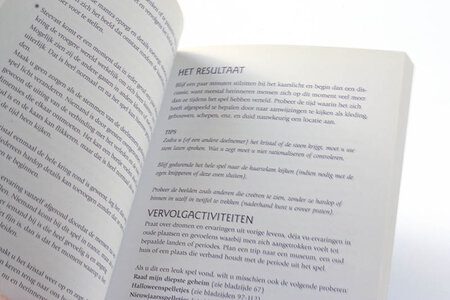 Het paranormale spelletjesboek - Cassandra Eason