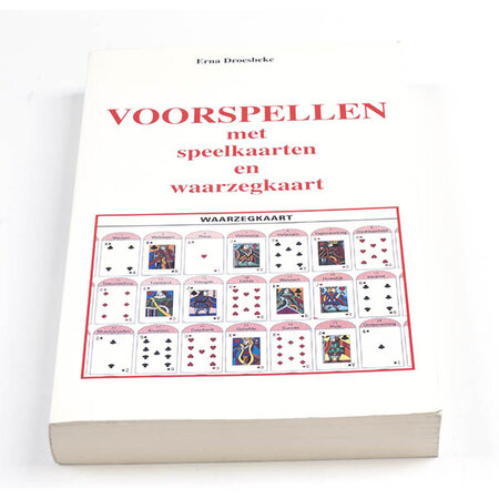 Voorspellen met speelkaarten en waarzegkaart - Erna Droesbeke