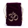 Fluwelen tasje met Ohm symbool 19 x 13 cm